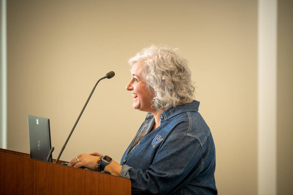 Susan Proctor '19 & '20 speaking at Alumni Leadership Summit.